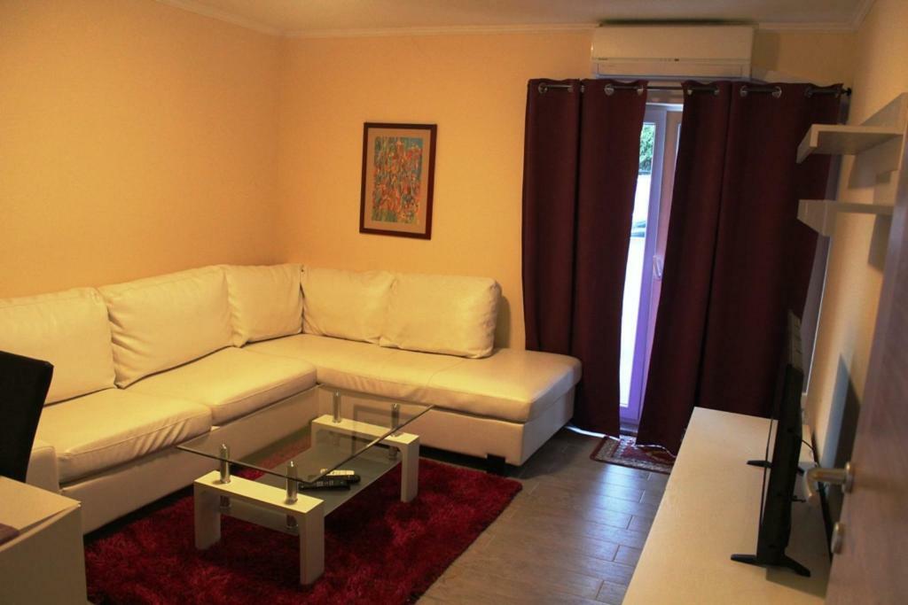 Apartment Sax Jezera Εξωτερικό φωτογραφία