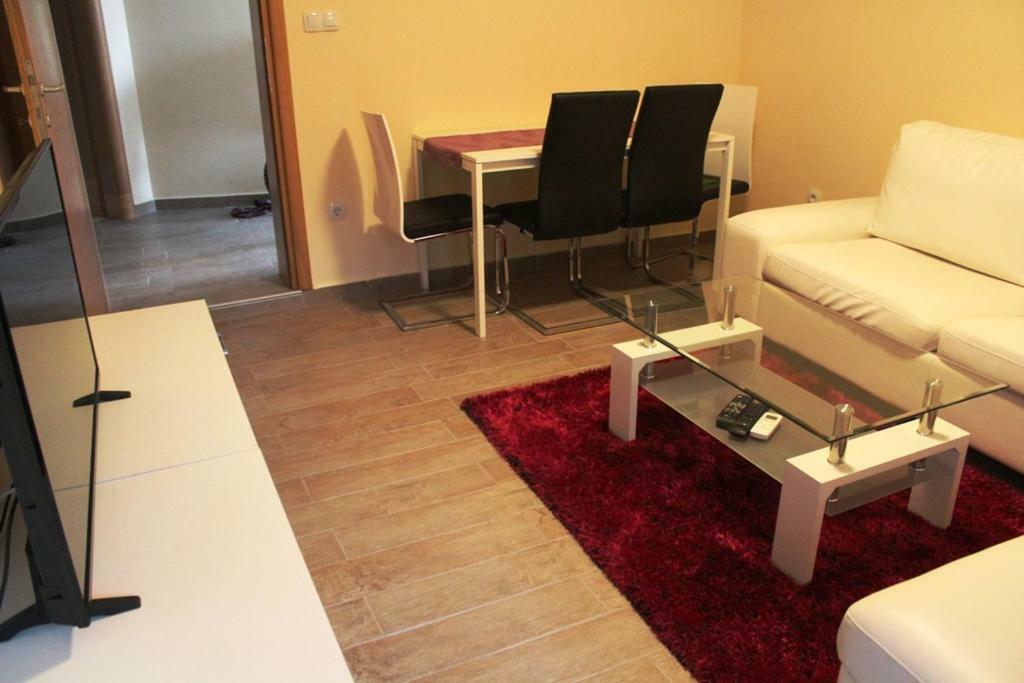 Apartment Sax Jezera Εξωτερικό φωτογραφία