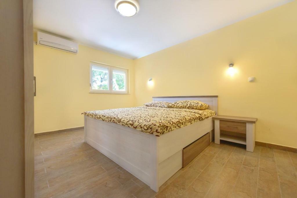 Apartment Sax Jezera Εξωτερικό φωτογραφία